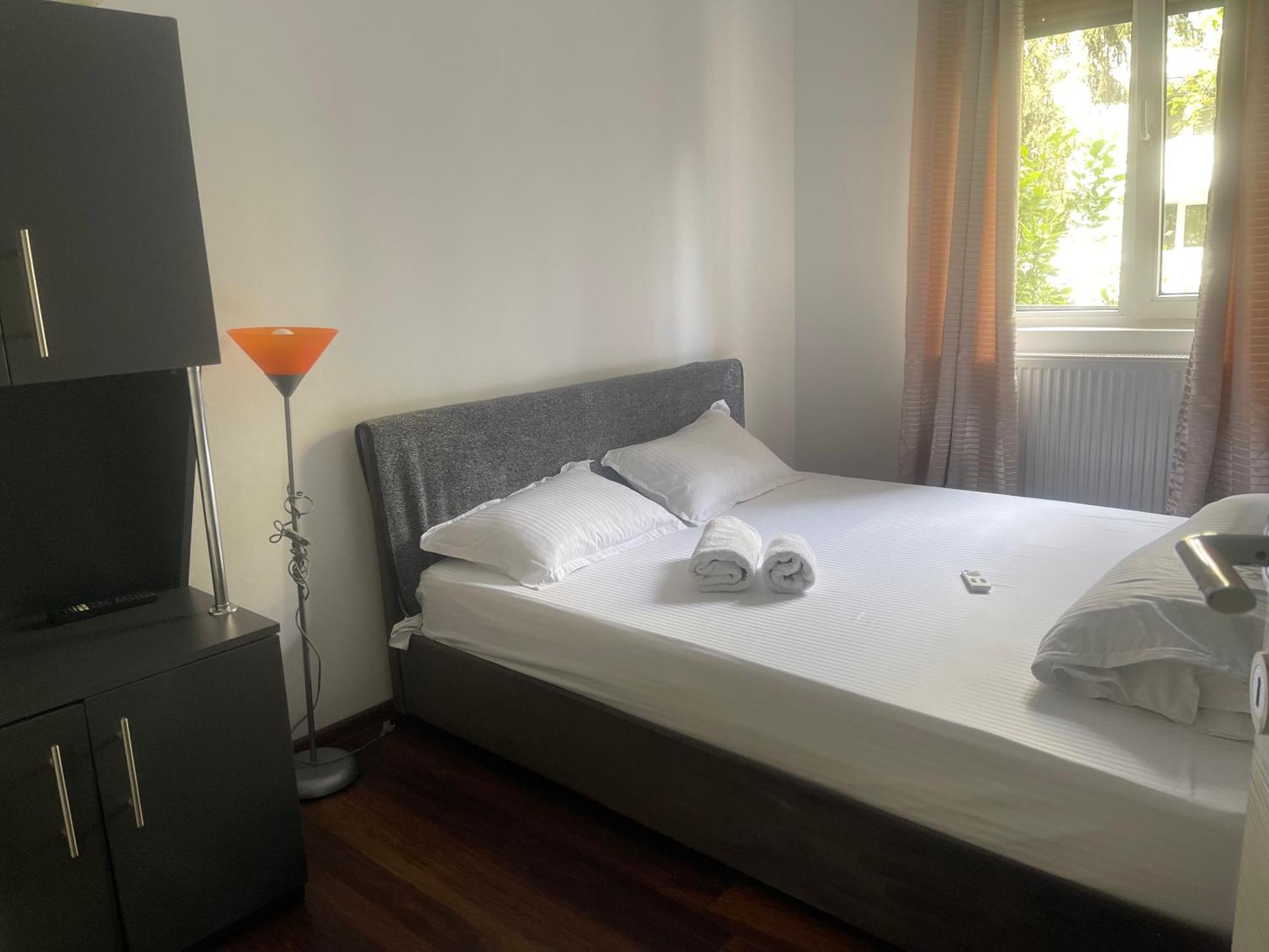 Carlitos Apt Râmnicu Vâlcea Kültér fotó