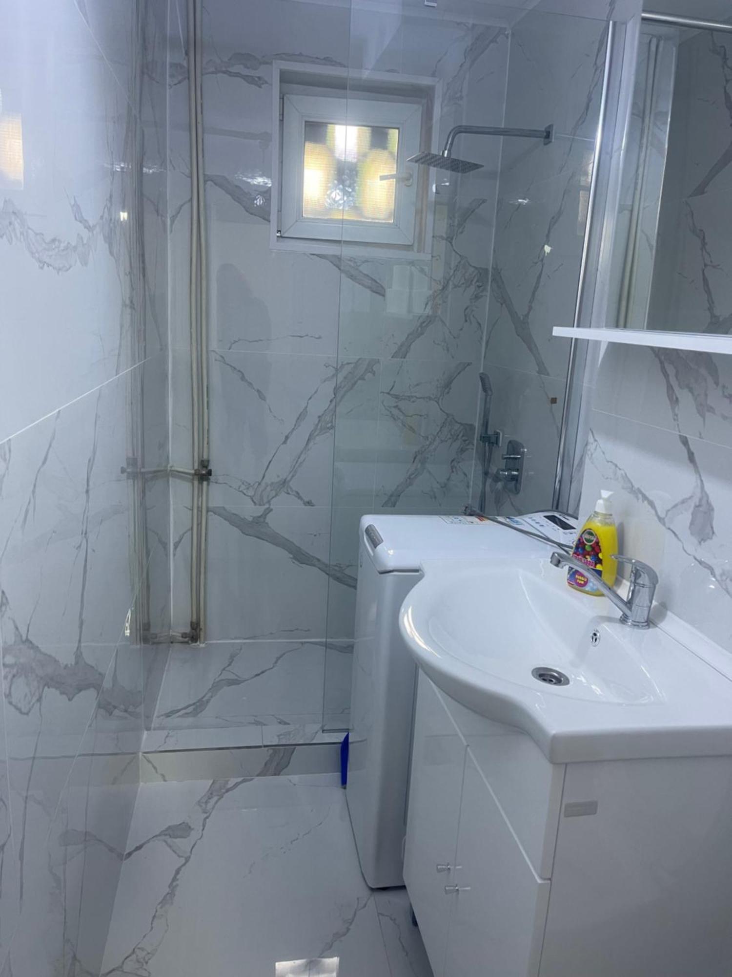Carlitos Apt Râmnicu Vâlcea Kültér fotó